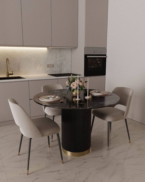 Обеденный стол Monro