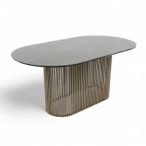 obedennyj-stol-monako-long-2